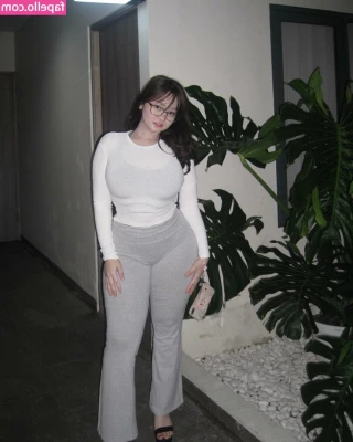 Tokyovibes - FREE SUBSCRIPTION ONLY NOW  Sweet and gentle  but also terribly sexy 
