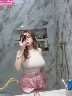 Tokyovibes - Those legs though  Phew  It s getting hot in here