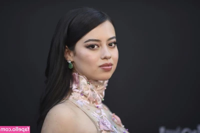 Amber Midthunder [ amber-midthunder ] - Just hanging around enjoying this Sunday fun day