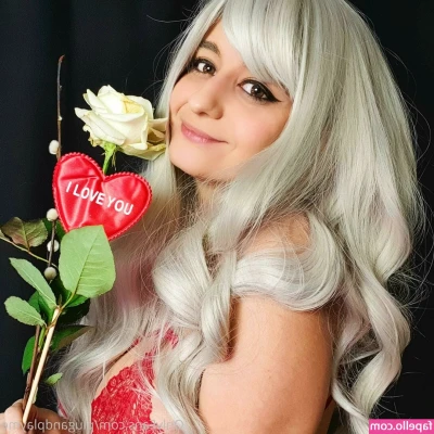 Valeera Raine [ valeera-raine ] - Should I pull my tits out while I’m out for lunch? Like this if so