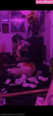 hunnybunnyb - Hallloweeeen is here, it's costume time 😈