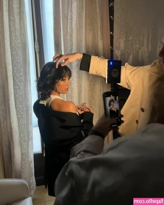 Shitsupact - This is a very beautiful photo shoot I did wearing my gold latex  I