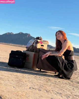 Ana Saia [ ana-saia ] - Waiting for your cock