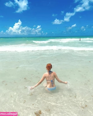 Ana Saia [ ana-saia ] - which hole do you want to take in this position?