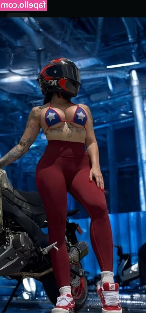 Bellaridezxvip - Daar moet een harde pik tussen 🥵💦🍆🤗🤗
