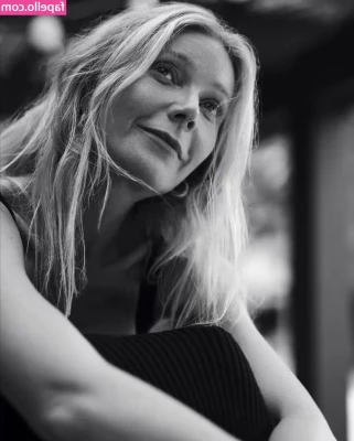 Gwyneth Paltrow [ gwyneth-paltrow ] - Step two. The light falls evenly, but you know where to look💋