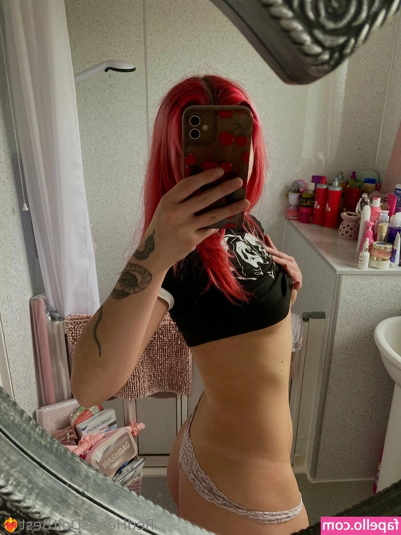 redhead7391 - Merry Christmas everyone! 💚❤💚❤💚  In a fit of