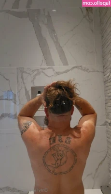 jakobbie - My cake could use a little frosting hehe 💕🤭