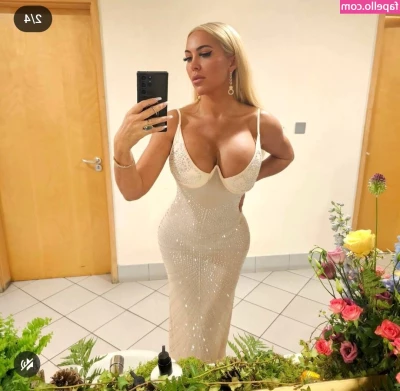 Aisleyne Horgan-Wallace [ aisleyne-horgan-wallace ] - Happy Thursday  let s have a delicious time  just come for me