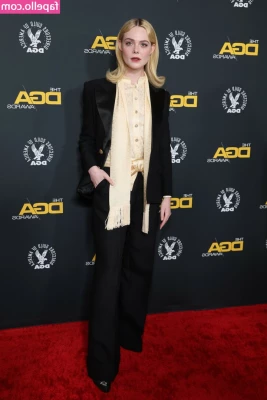 Elle Fanning [ elle-fanning ] - Lista para tu verga