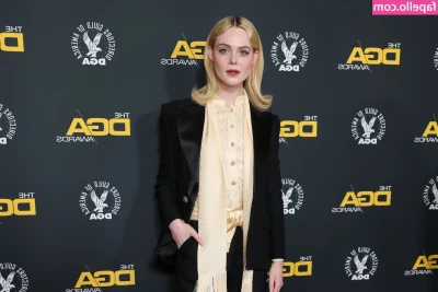 Elle Fanning [ elle-fanning ] - All the toes  and more