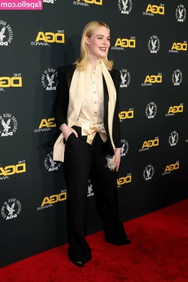 Elle Fanning [ elle-fanning ] - Shall we raise the flame a little more