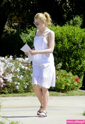 Elle Fanning [ elle-fanning ] - Mañana en vivo 10 30 de la noche que tal  Quien dice yo part 1