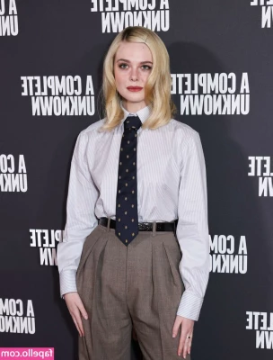 Elle Fanning [ elle-fanning ] - Putting in work