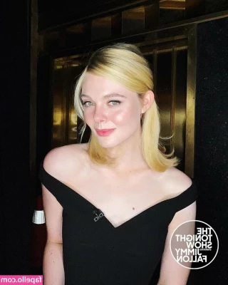 Elle Fanning [ elle-fanning ] - Nunca me imagine mi vida de esposa así  mi esposo rogándome para