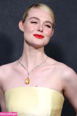 Elle Fanning [ elle-fanning ] - Let s get this party started