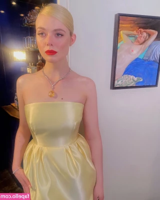 Elle Fanning [ elle-fanning ] - As you babes know my birthday was August 14th  If you want to spoil part 1