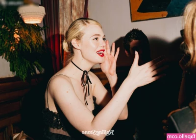 Elle Fanning [ elle-fanning ] - Grand rising