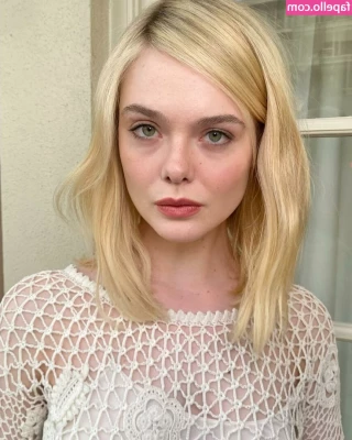 Elle Fanning [ elle-fanning ] - Happy Sunday and Happy Fathers Day to all the dads out there!
