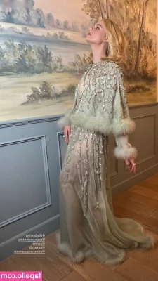 Elle Fanning [ elle-fanning ] - Lepší šatičky s podprdou nebo bez