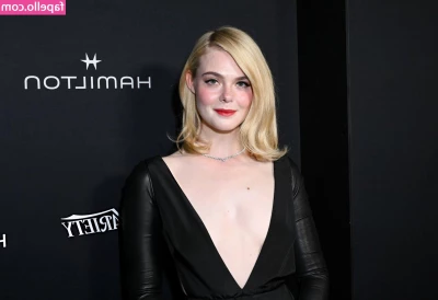 Elle Fanning [ elle-fanning ] - ready