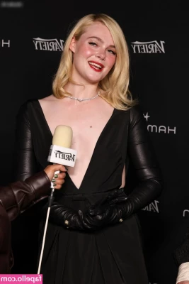Elle Fanning [ elle-fanning ] - Do you think I make a cute or naughty fairy