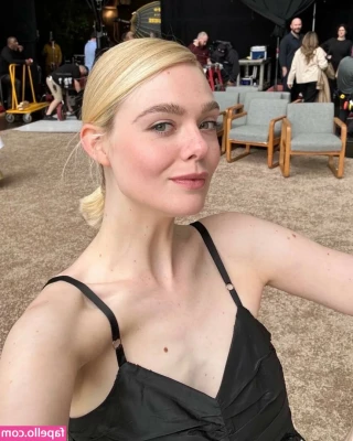 Elle Fanning [ elle-fanning ] - Plastic chairs are good for things