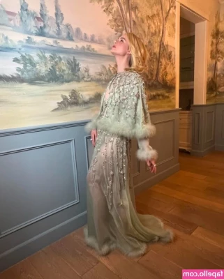Elle Fanning [ elle-fanning ] - Just got home from the bar