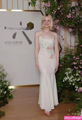 Elle Fanning [ elle-fanning ] - Put your hands on my ass and your mouth on my tits