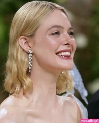 Elle Fanning [ elle-fanning ] - ❤ I Hope You are Having an Amazing New Years Eve  I love You, I'm