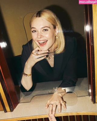 Elle Fanning [ elle-fanning ] - Sorry I ve been MIA I got sick   but I have so much good stuff coming