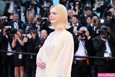 Elle Fanning [ elle-fanning ] - All I want is a hard cock inside me 🍆😎