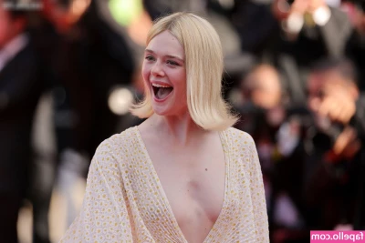 Elle Fanning [ elle-fanning ] - Some face pics... I’d like you All to cum on it 😏 At the same