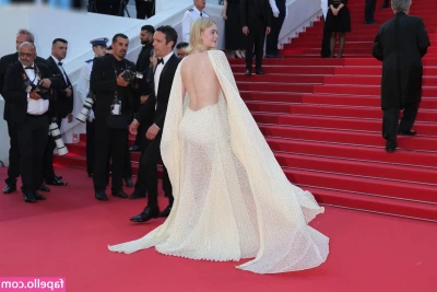 Elle Fanning [ elle-fanning ] - Good evening  Hope you all are doing well