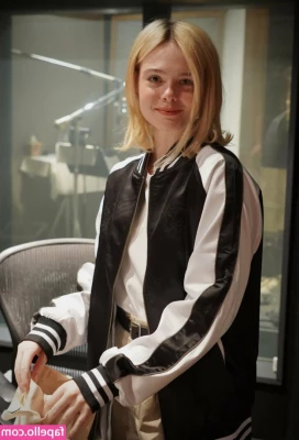Elle Fanning [ elle-fanning ] - PM me for 2 uncensored 😻 photos for $25 deal 😏