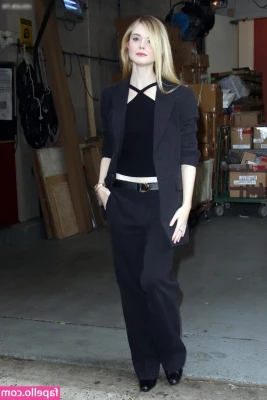 Elle Fanning [ elle-fanning ] - Dump em