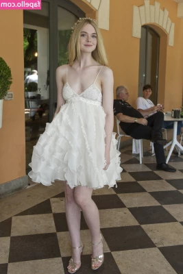 Elle Fanning [ elle-fanning ] - Today's fit 🥰 loads of content to come. Including a new scene this