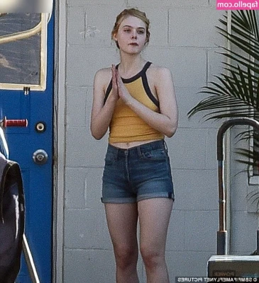 Elle Fanning [ elle-fanning ] - Can I take your rod for a spin