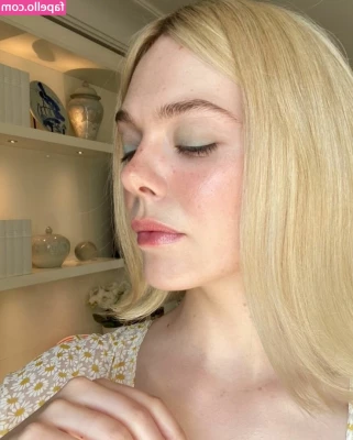 Elle Fanning [ elle-fanning ] - take a deep breathe before you swipe