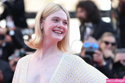 Elle Fanning [ elle-fanning ] - Evening out my sandals tan  it may be pedi day if I'm not feeling so