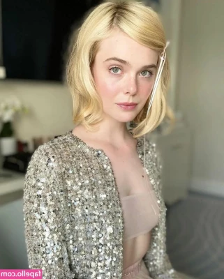 Elle Fanning [ elle-fanning ] - mmmm get ready to UNZIP.... I have something to make your balls