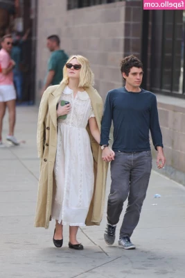 Elle Fanning [ elle-fanning ] - Who wants to lick this up