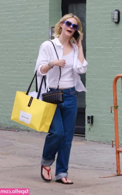 Elle Fanning [ elle-fanning ] - Do you want to see me more of me like this ? Message me ! Pregnant