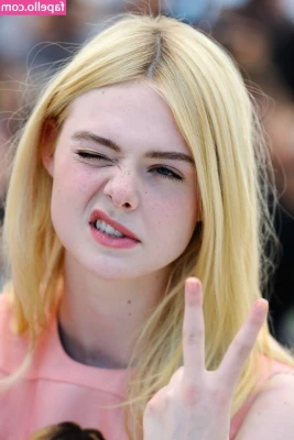 Elle Fanning [ elle-fanning ] - I ve been really feeling red lately
