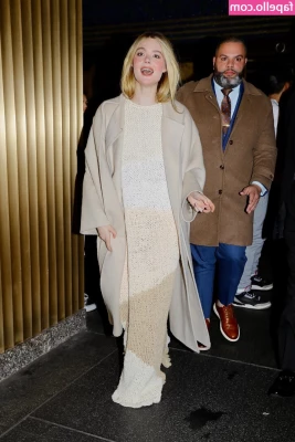 Elle Fanning [ elle-fanning ] - Se vienen cositas