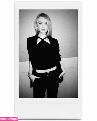 Elle Fanning [ elle-fanning ] - FREE girl next door  nortynorthener is waiting for you with her legs