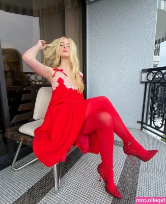 Elle Fanning [ elle-fanning ] - Hot solo play videos  sexy custom sets  and even physical items are