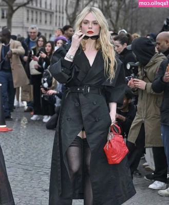 Elle Fanning [ elle-fanning ] - October 18th November 6th foreign girls available   direct message