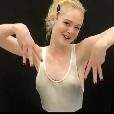 Elle Fanning [ elle-fanning ] - Cream pie or pull out? 💦