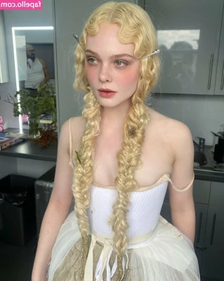 Elle Fanning [ elle-fanning ] - I m going to fuck you in the ass part 1